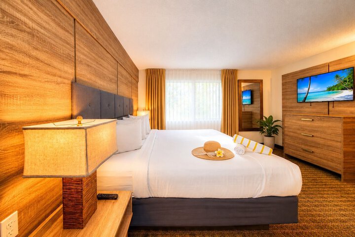 Club Lux Resort by the Beach