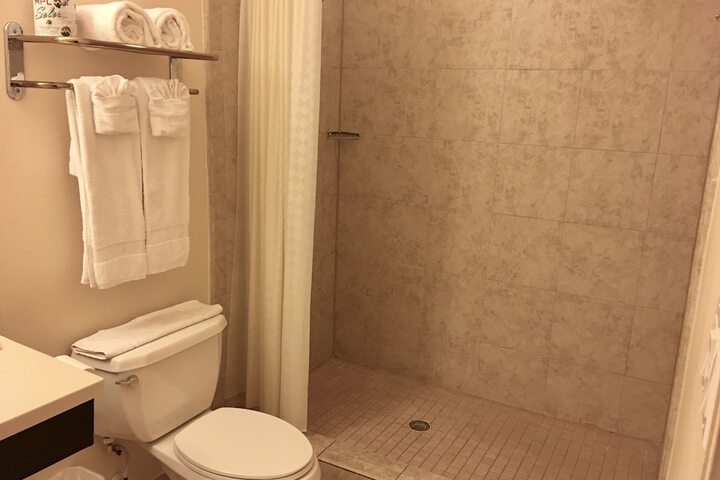 Sunchase Inn & Suites