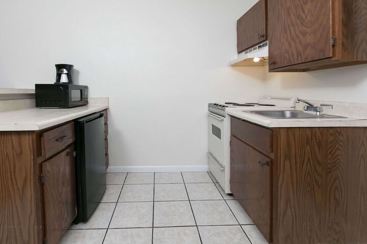 Room 8 of 18