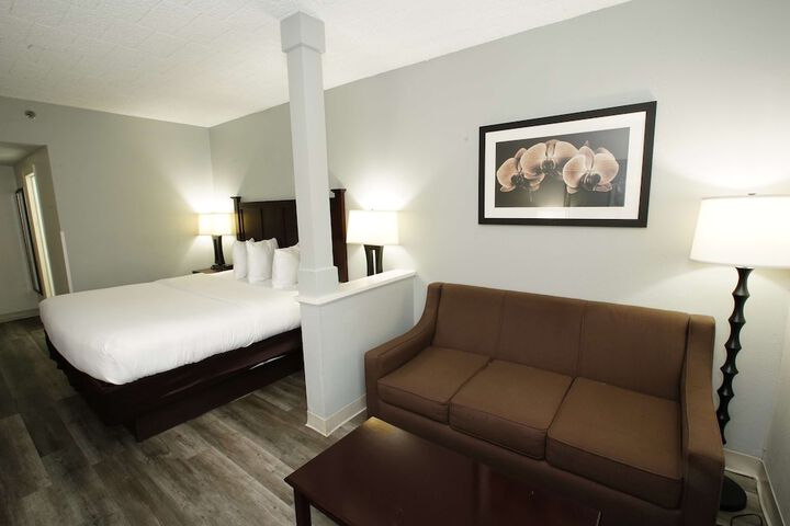 Room 7 of 51