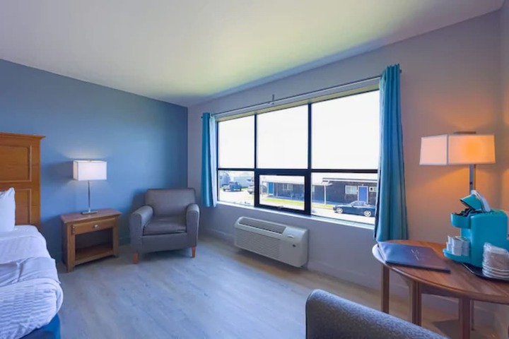 Waves Hotel NYE Beach - Newport OR
