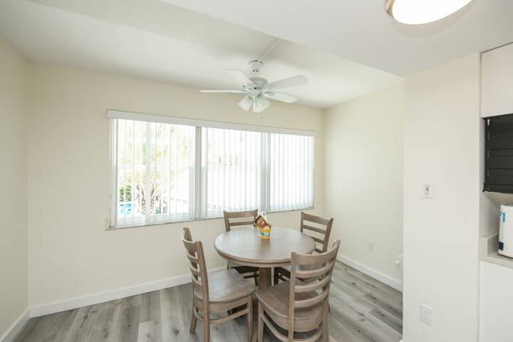 Siesta Key Beach Resort and Suites