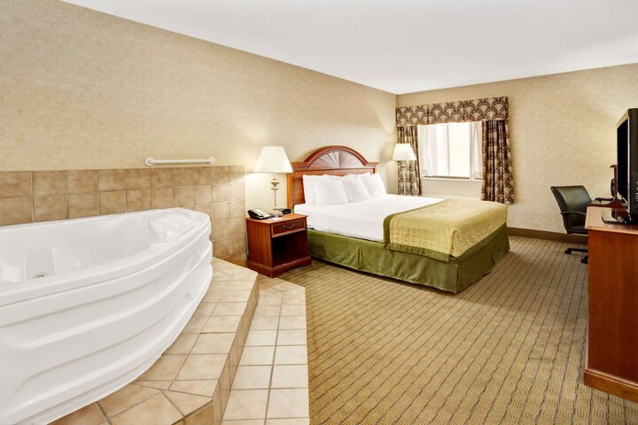 Room 15 of 22