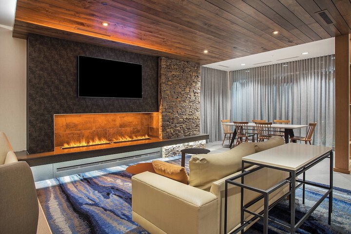 Hotel Interior 13 of 29