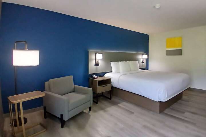 Comfort Inn Marion near Downtown & Blue Ridge PKWY