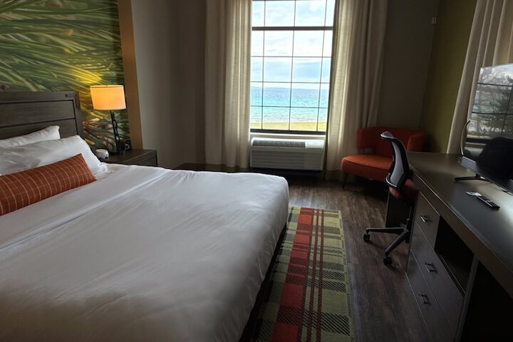 Hotel Indigo Traverse City by IHG