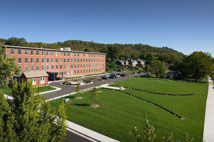 Hotel 3 of 82