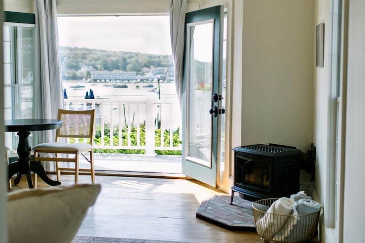 Admirals Quarters Inn