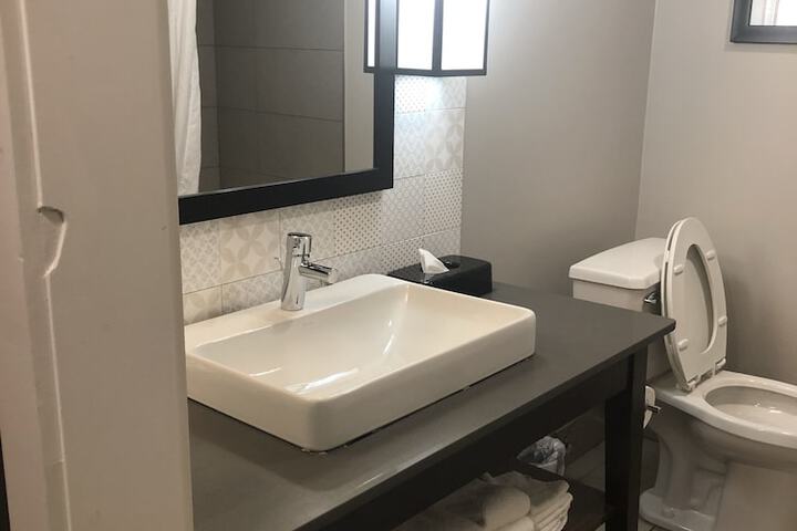Room 10 of 26