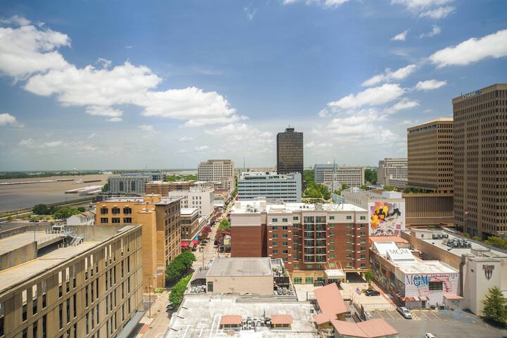 WATERMARK Baton Rouge Autograph Collection