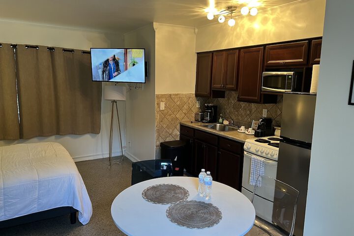 Room 18 of 43