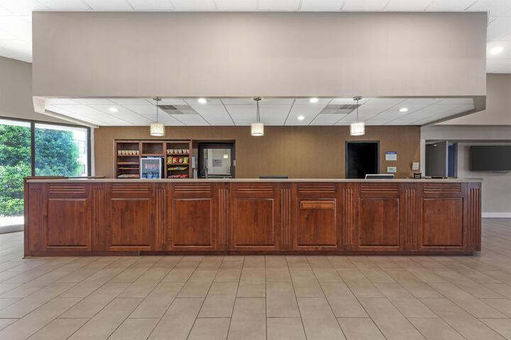 Best Western Plus Madison-Huntsville Hotel