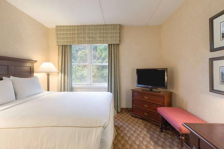 Room 21 of 76