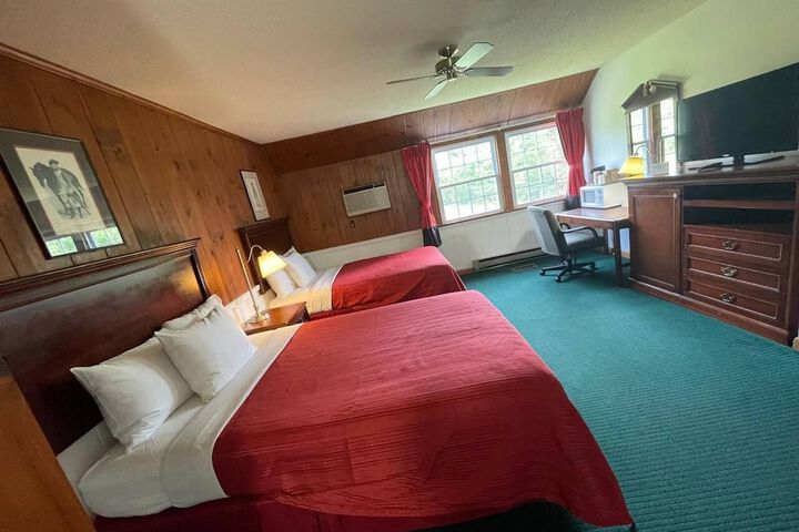 Stonybrook Motel & Lodge
