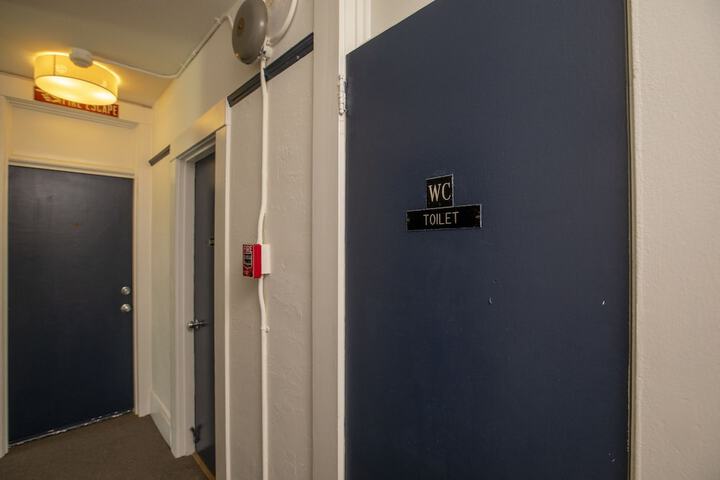 Room 62 of 120