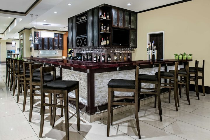 Hilton Garden Inn Victoria