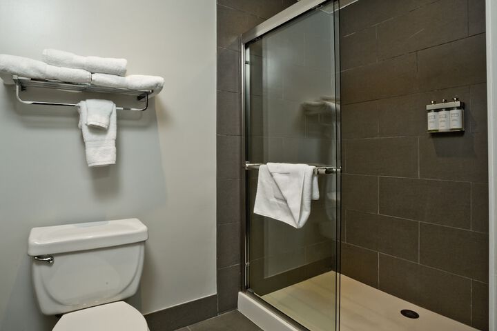 Room 27 of 45