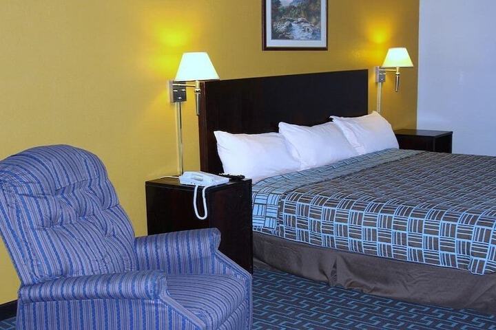 Express Inn & Suites