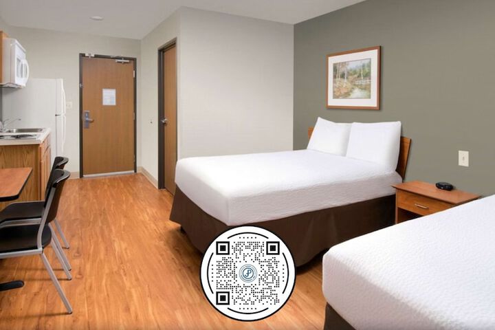 Room 13 of 19