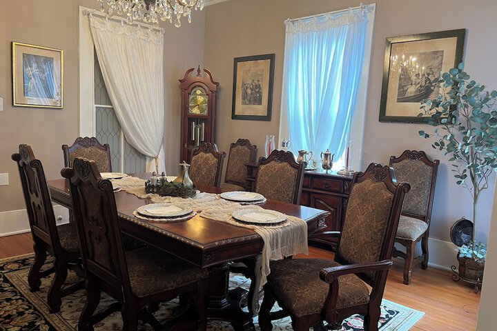 Room 25 of 43