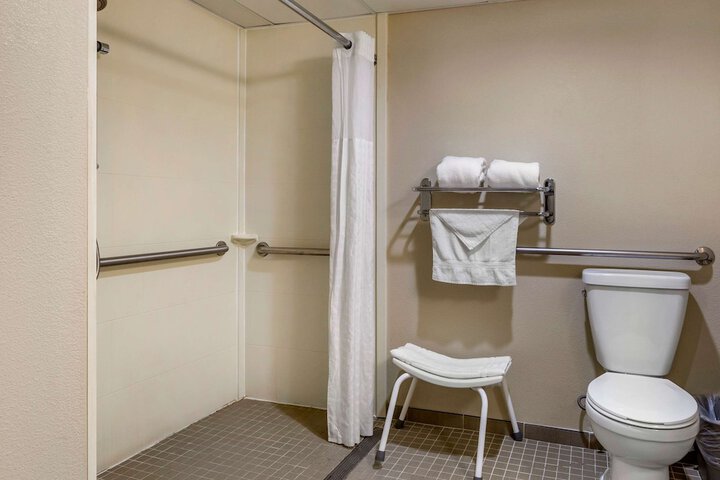 Comfort Inn Edison - New Brunswick