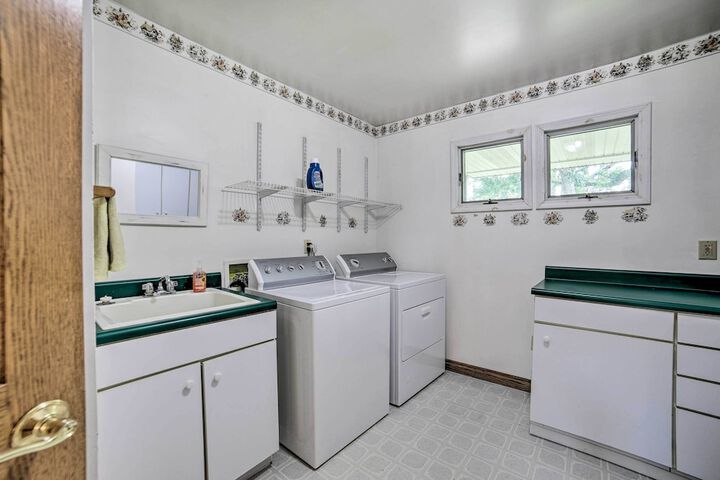 Family Friendly! Long Noble Lake Gem w / Game Room