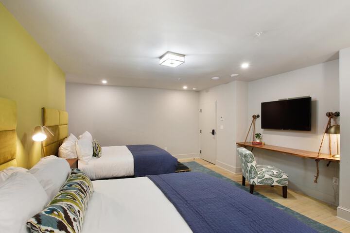 Room 133 of 164