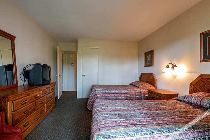 Crown Resorts at Lake Tansi West