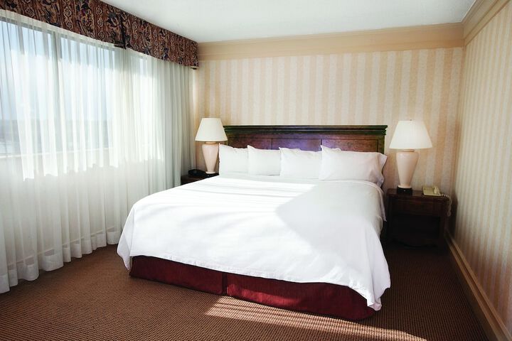 Room 10 of 19