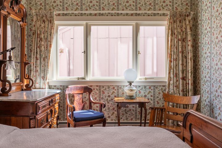 Room 49 of 111