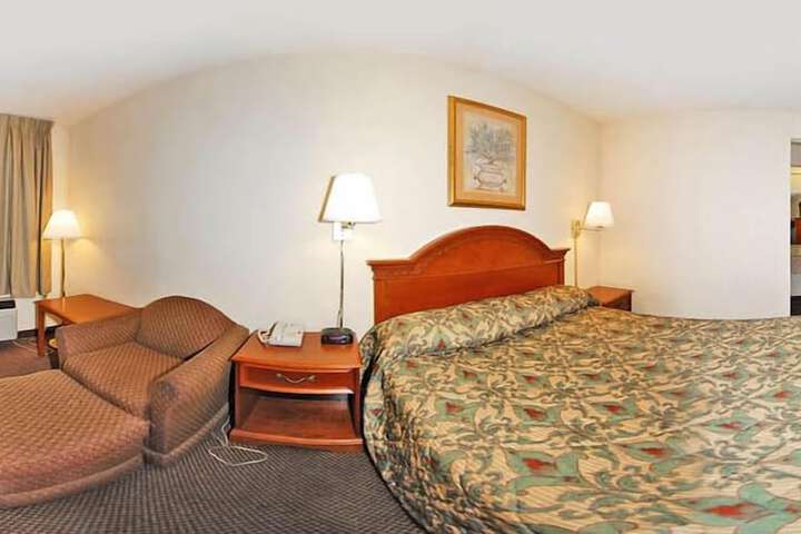 Room 28 of 45