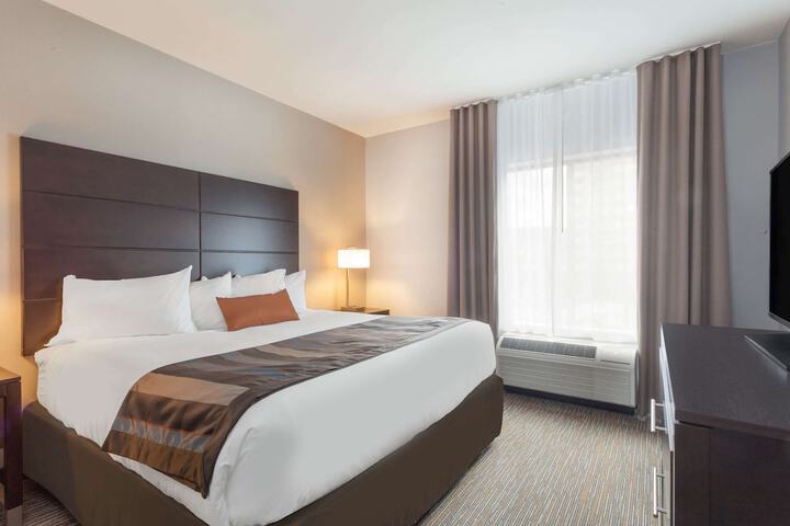 Wingate by Wyndham Altoona Downtown / Medical Center