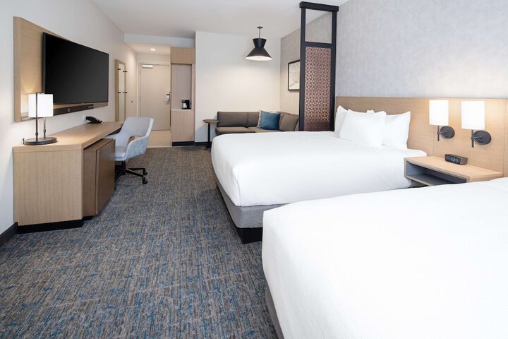 Hyatt Place Bakersfield