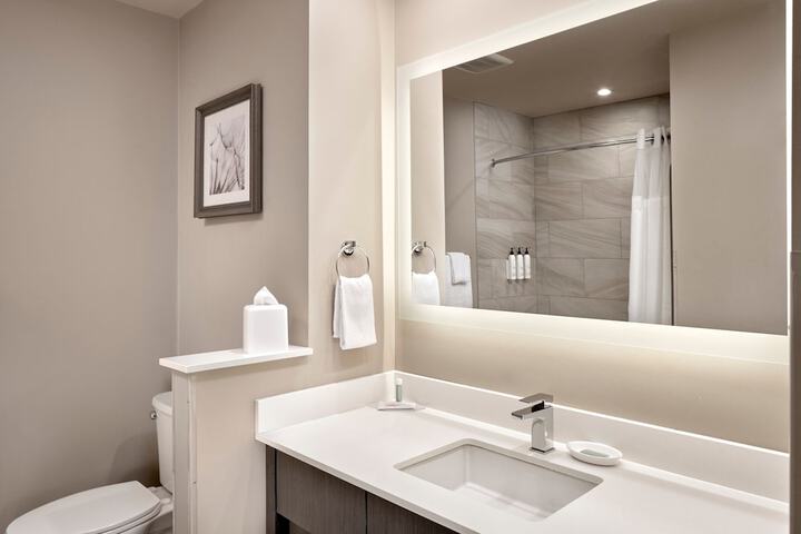 Fairfield Inn & Suites by Marriott Airdrie
