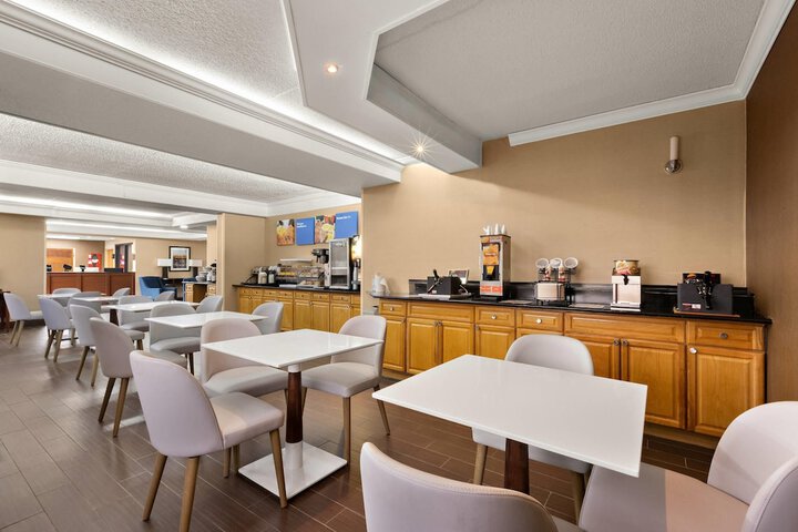 Comfort Inn Bordentown near NJ Turnpike
