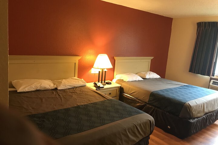 Room 17 of 43