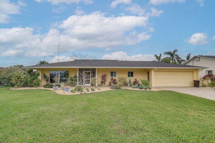 Waterfront North Fort Myers Home w / Private Pool!