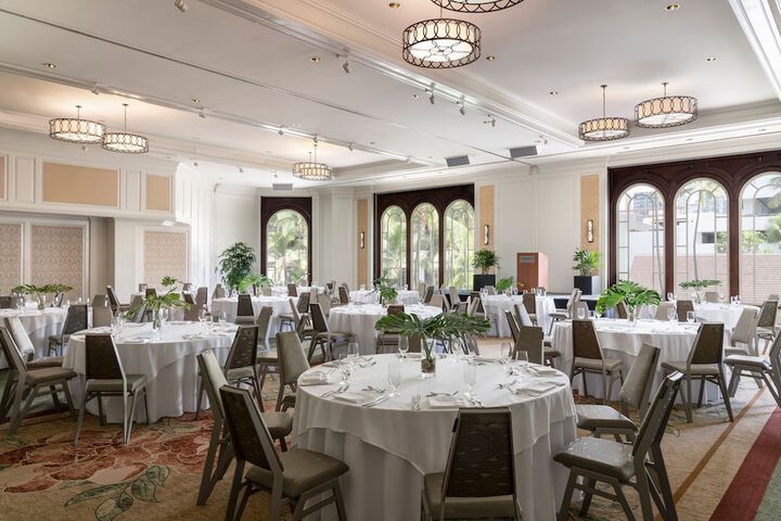 Moana Surfrider a Westin Resort & Spa, Waikiki Beach