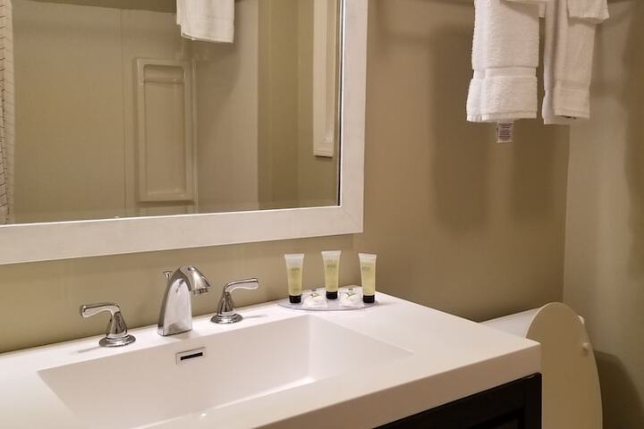 Room 10 of 31