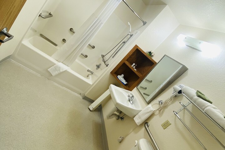 Herington Inn & Suites