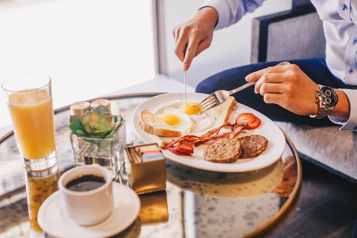 Breakfast/Coffee Service 48 of 55