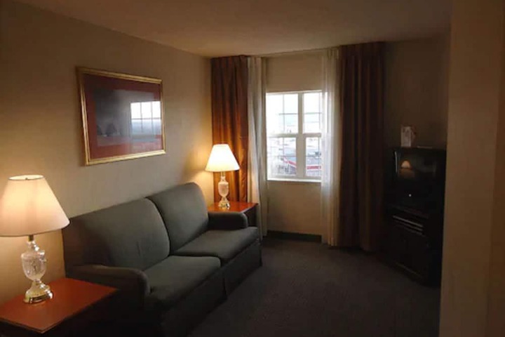 Room 18 of 29