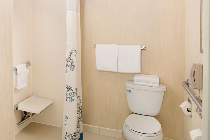 Room 8 of 21