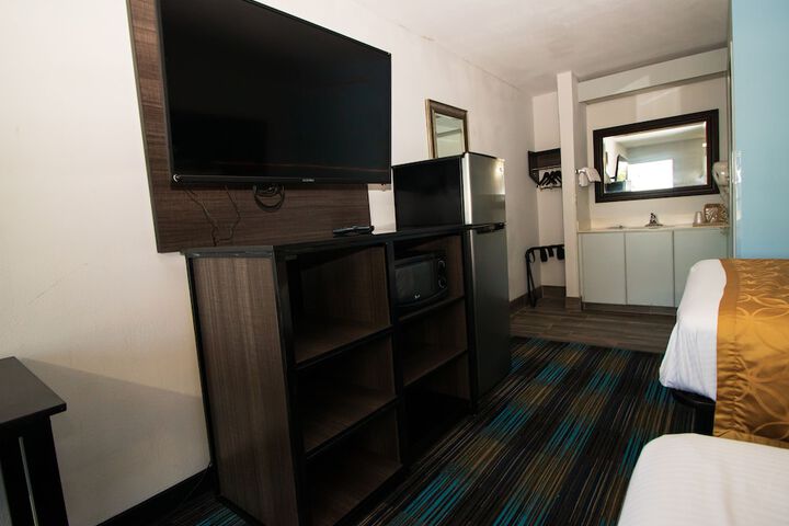 Room 20 of 32