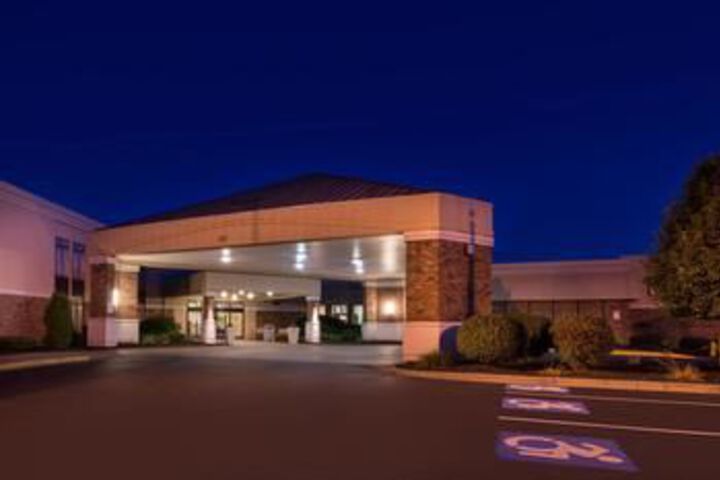 Ramada Plaza Rochester Airport
