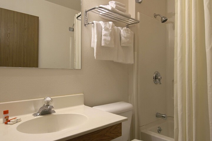 Room 13 of 52