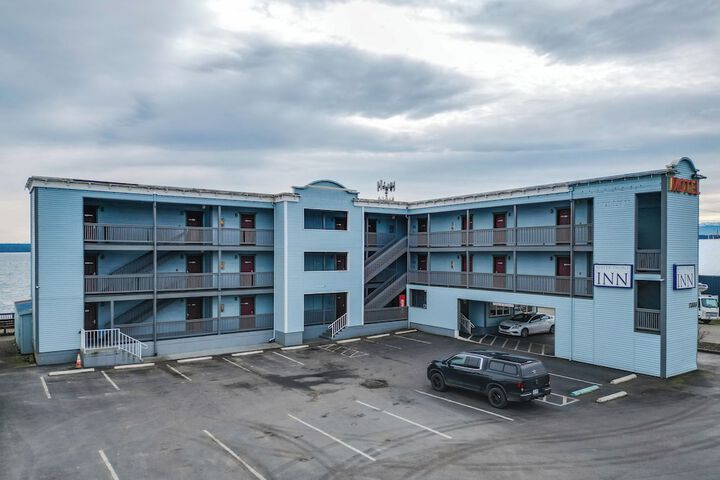 Water Front Inn