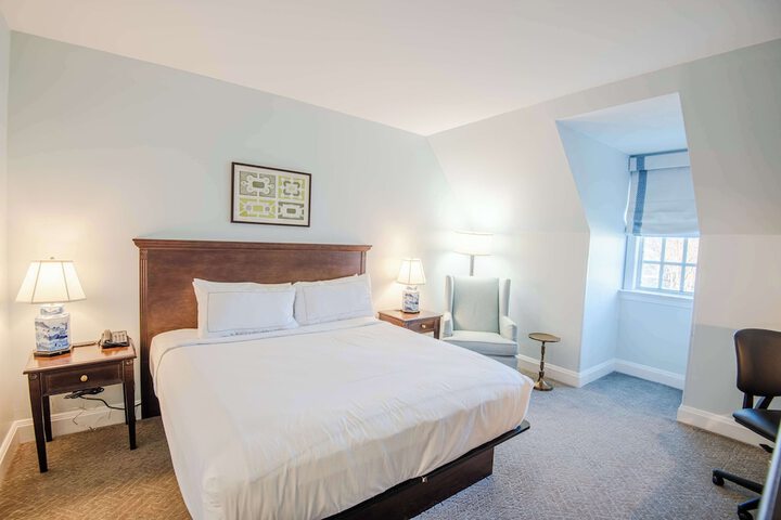 Room 54 of 166