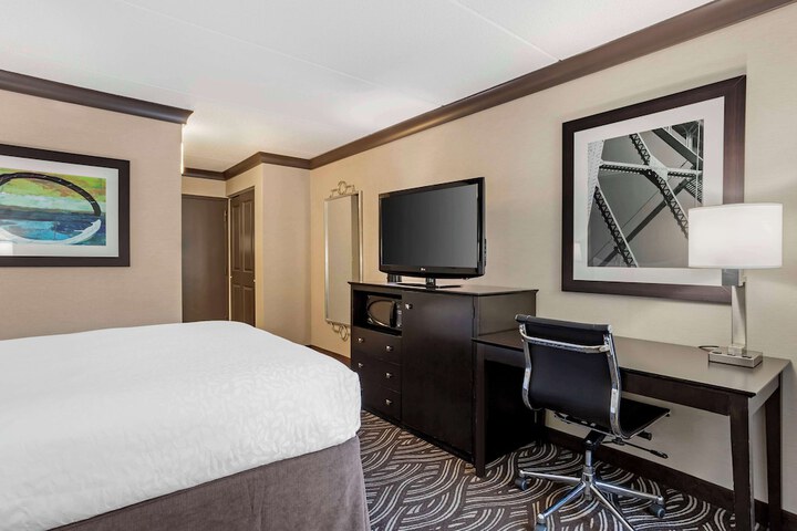 Kingston Regency Inn