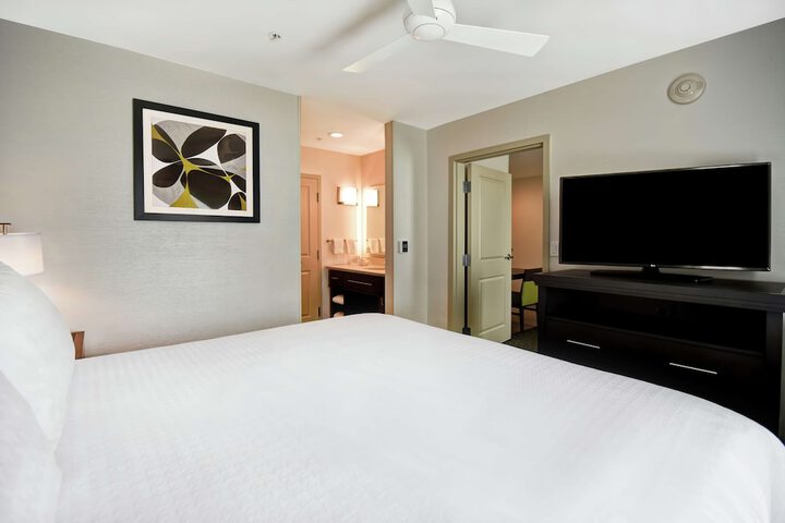 Room 15 of 43